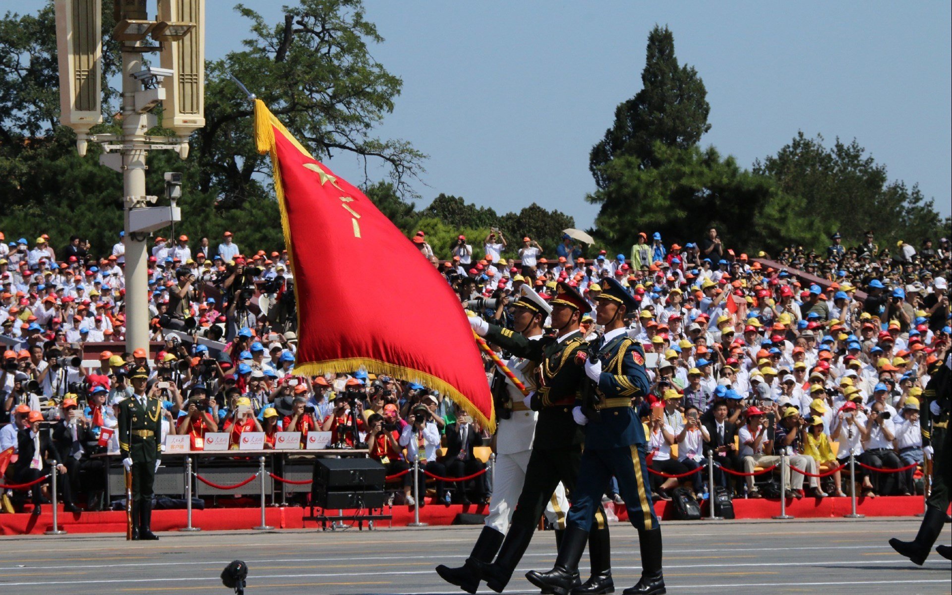 开云网页版登录入口-数据分析：蝶泳划水深度影响速度？，蝶泳的划水动作轨迹是三维的